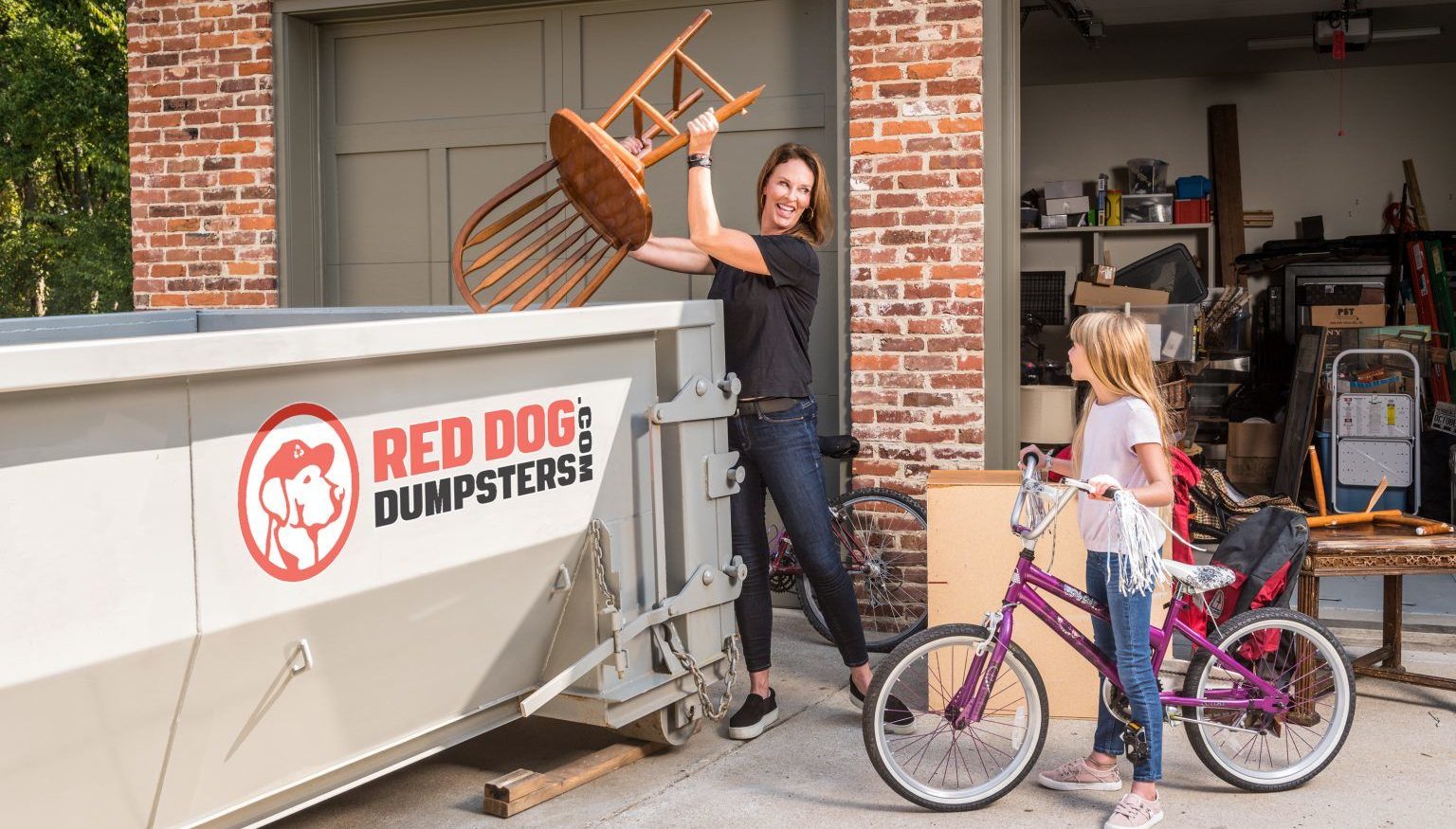 Dumpster Rental Advantages For Furniture Removal | Nashville | Red Dog